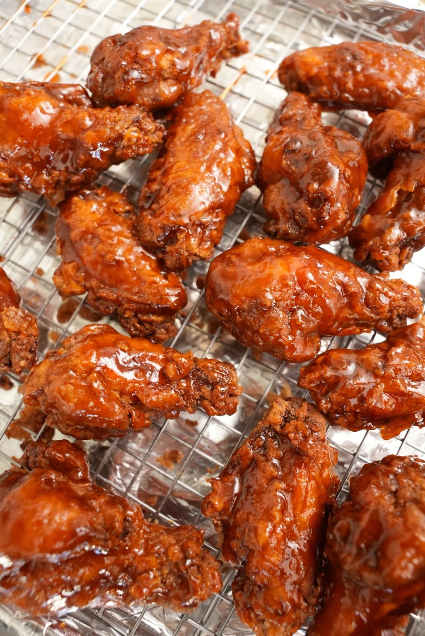 [PRE-ORDER] Honey Sriracha Wings